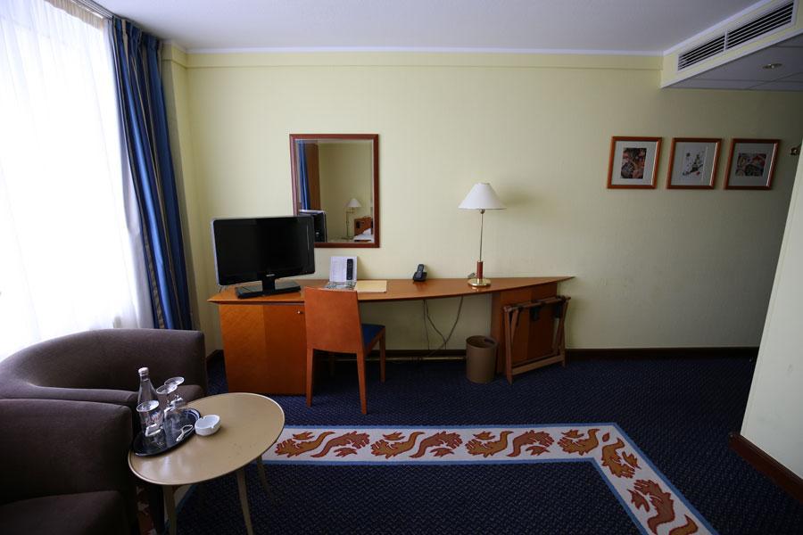 Hotel Savigny Frankfurt 4*